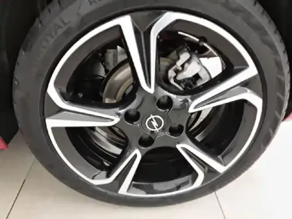 Photo 12 Opel Corsa  1.2 Turbo 130 ch BVA8