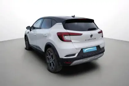 Photo 24 Renault Captur  mild hybrid 140