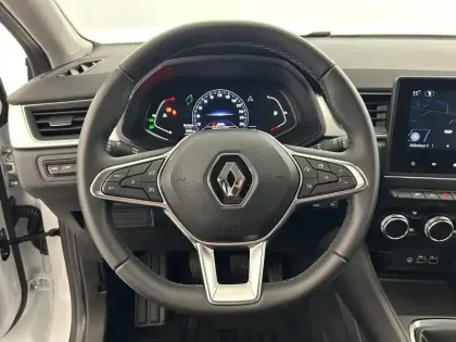 Photo 44 Renault Captur  mild hybrid 140
