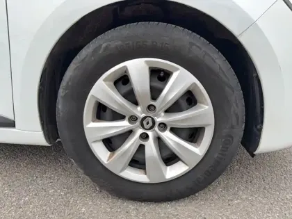 Photo 45 Renault Clio Gén. V (BJA) Ph1 NG Authentic 5