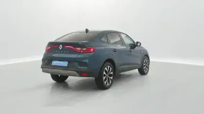 Photo 21 Renault Arkana  mild hybrid 140 EDC FAP - 22