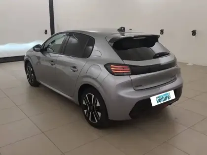 Photo 32 Peugeot 208  Hybrid 100 e-DCS6