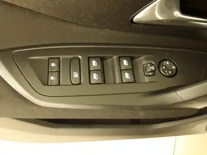 Photo 83 Peugeot 308  SW BlueHDi 130ch S&S EAT8