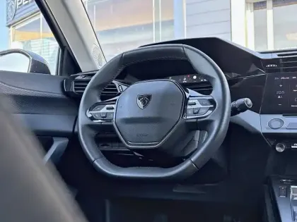 Photo 8 Peugeot 308 Gén. III Ph1 Active Pack 5