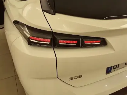 Photo 102 Peugeot 308  SW BlueHDi 130ch S&S EAT8