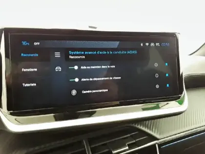 Photo 18 Peugeot 2008  Electrique 54 kWh 156 ch