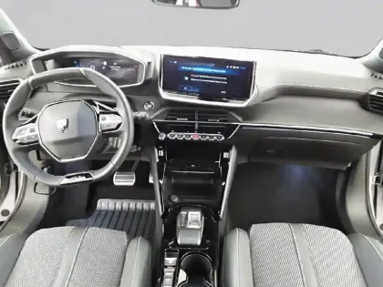 Photo 35 Peugeot 2008  Electrique 54 kWh 156 ch