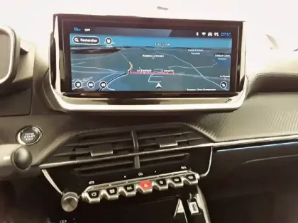 Photo 14 Peugeot 2008  Electrique 54 kWh 156 ch