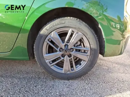 Photo 10 Peugeot 308  BlueHDi 130ch S&S EAT8