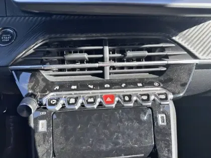 Photo 24 Peugeot 208  Electrique 50 kWh 136ch