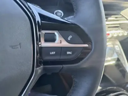 Photo 22 Peugeot 208  Electrique 50 kWh 136ch