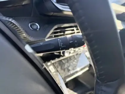 Photo 20 Peugeot 208  Electrique 50 kWh 136ch