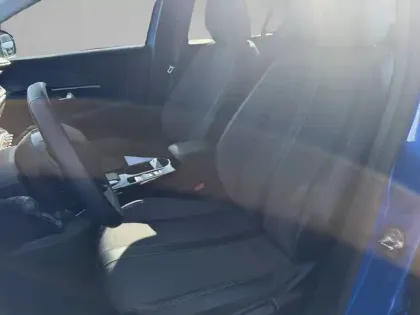 Photo 10 Peugeot 208  Electrique 50 kWh 136ch