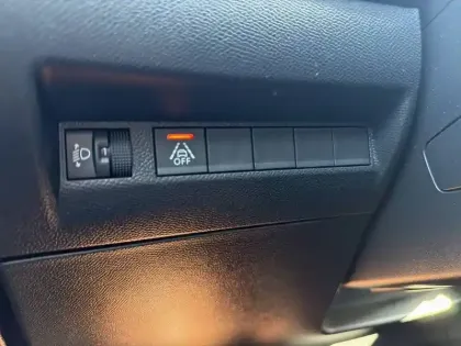 Photo 17 Peugeot 208  Electrique 50 kWh 136ch