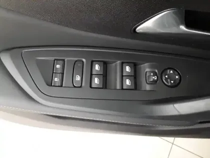 Photo 19 Peugeot 308 Gén. III Ph1 Allure 5