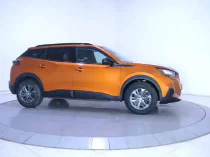 Photo 71 Peugeot 2008  Electrique 136 ch