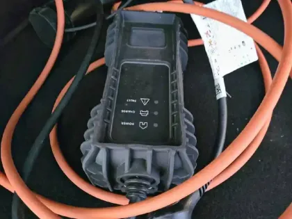 Photo 100 Peugeot 2008  Electrique 136 ch