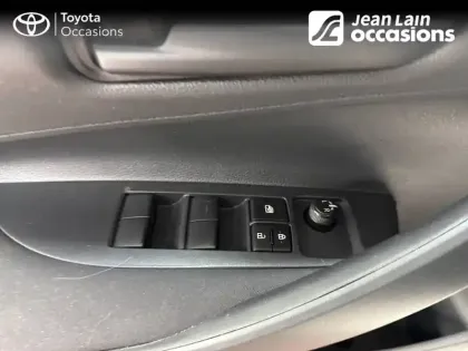 Photo 49 Toyota Corolla  Hybride 122h