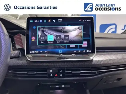 Photo 20 Volkswagen Golf  1.5 eTSI EVO2 150 DSG7