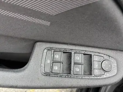 Photo 27 Renault Clio Gén. V (BJA) Ph2 esprit Alpine 5