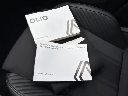 Photo 40 Renault Clio Gén. V (BJA) Ph2 esprit Alpine 5