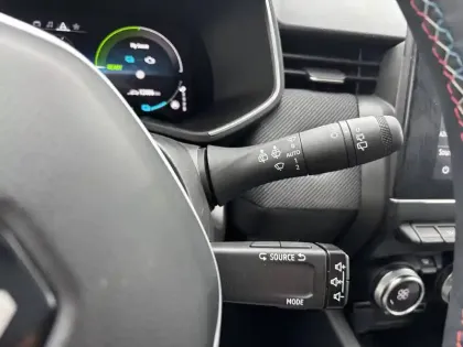 Photo 29 Renault Clio Gén. V (BJA) Ph2 esprit Alpine 5