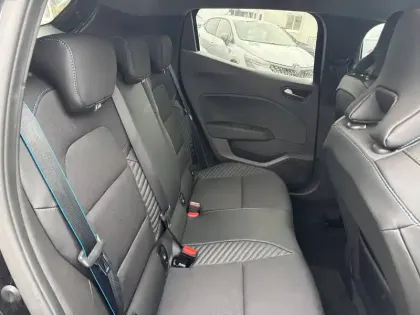 Photo 16 Renault Clio Gén. V (BJA) Ph2 esprit Alpine 5