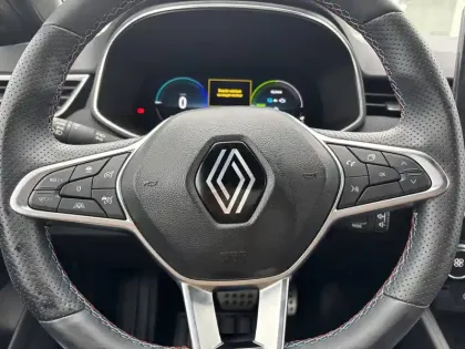 Photo 28 Renault Clio Gén. V (BJA) Ph2 esprit Alpine 5