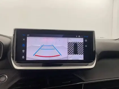 Photo 25 Peugeot 2008  Hybrid 136 e-DCS6