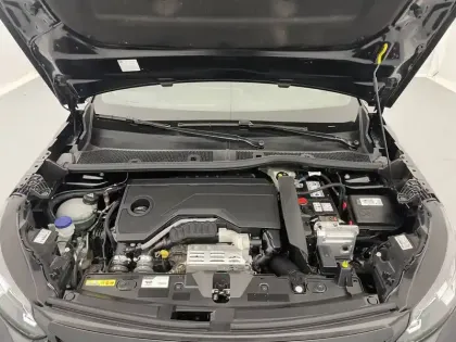 Photo 20 Peugeot 2008  Hybrid 136 e-DCS6