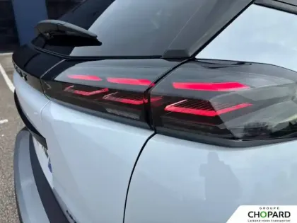 Photo 26 Peugeot 2008  Hybrid 145 e-DCS6