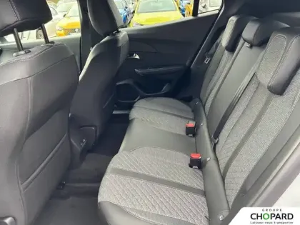 Photo 18 Peugeot 2008  Hybrid 145 e-DCS6