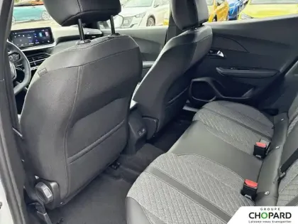 Photo 17 Peugeot 2008  Hybrid 145 e-DCS6