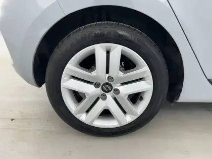 Photo 45 Renault Clio Gén. V (BJA) Ph2 Evolution 5