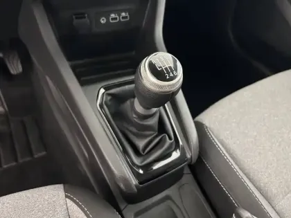 Photo 37 Renault Clio Gén. V (BJA) Ph2 Evolution 5