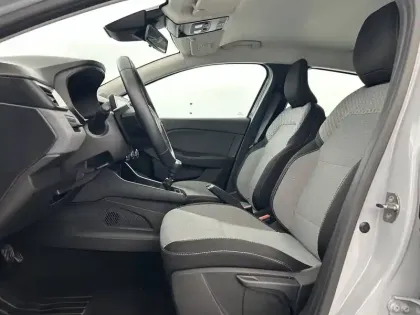 Photo 34 Renault Clio Gén. V (BJA) Ph2 Evolution 5