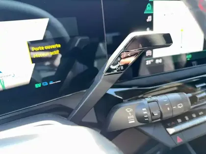 Photo 12 Renault Clio  E-Tech full hybrid 160 ch