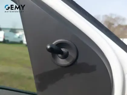 Photo 21 Dacia Sandero  SCe 65