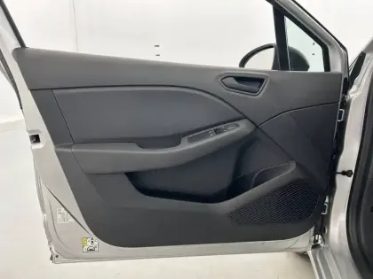 Photo 10 Renault Clio Gén. V (BJA) Ph1 NG Authentic 5