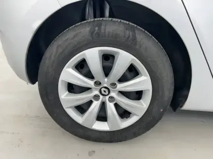 Photo 21 Renault Clio Gén. V (BJA) Ph1 NG Authentic 5