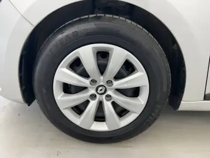 Photo 18 Renault Clio Gén. V (BJA) Ph1 NG Authentic 5