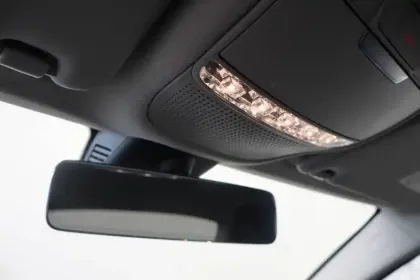 Photo 34 Mercedes Classe C  300 e 9G-Tronic