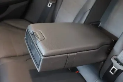Photo 19 Mercedes Classe C  300 e 9G-Tronic