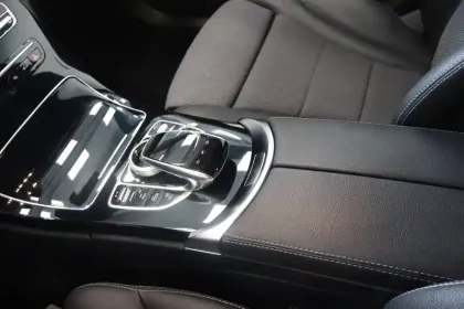 Photo 18 Mercedes Classe C  300 e 9G-Tronic