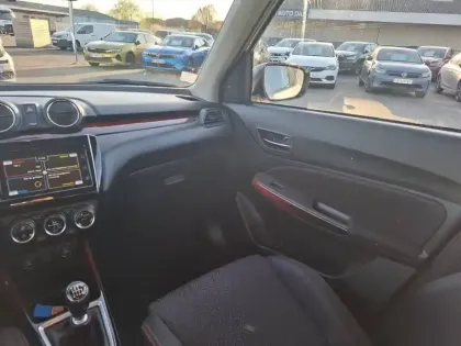 Photo 62 Suzuki Swift Gén. IV Ph2 Sport 5