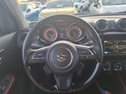 Photo 67 Suzuki Swift Gén. IV Ph2 Sport 5