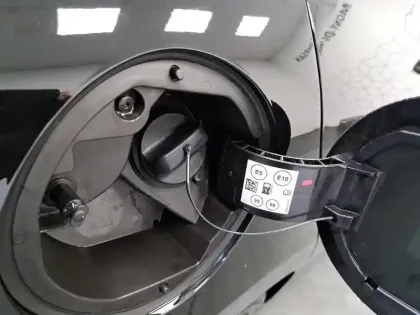 Photo 10 Renault Clio  E-Tech full hybrid 145 GSR2