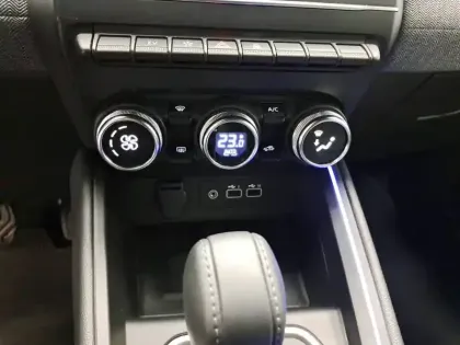 Photo 29 Renault Clio  E-Tech full hybrid 145 GSR2