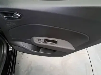 Photo 12 Renault Clio  E-Tech full hybrid 145 GSR2