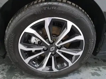 Photo 6 Renault Clio  E-Tech full hybrid 145 GSR2